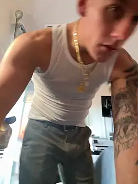 PeytonJohnn online show from 11/08/25, 07:39