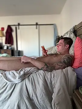 PeytonJohnn online show from 11/18/25, 05:05