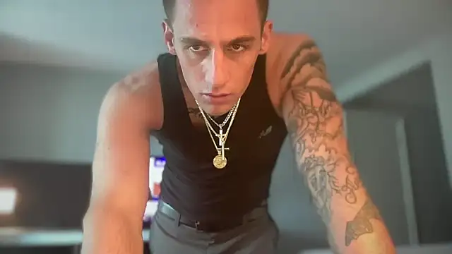 PeytonJohnn online show from 09/24/25, 05:19