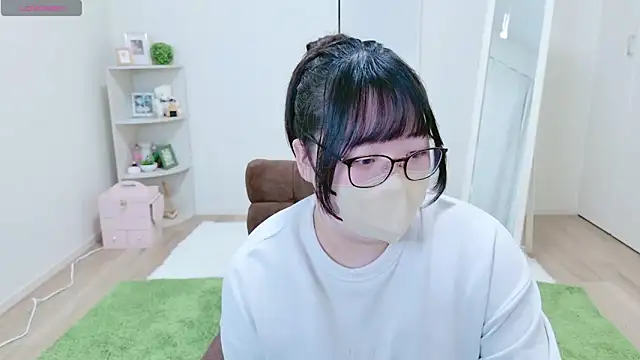 o-Aya-o online show from 02/17/25, 03:00