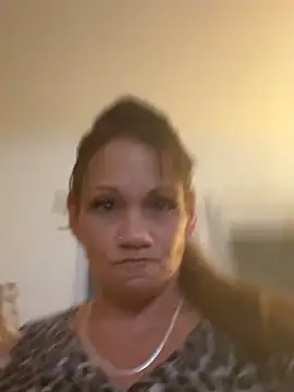 Snapshot of ALLURET4U chatting on 12/10/24, 04:45 ALLURET4U online show from 12/10/24, 04:45