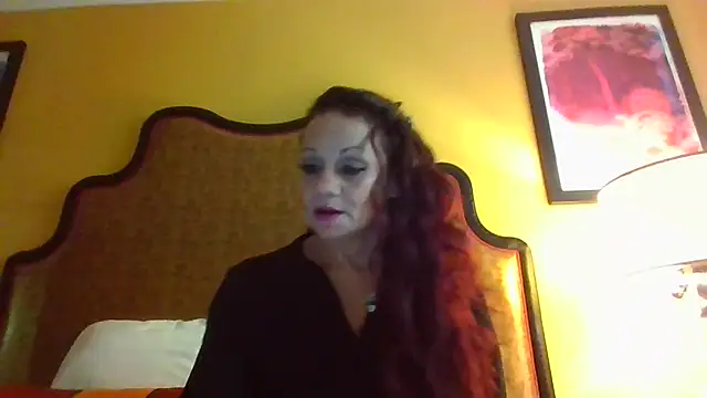 Snapshot of ALLURET4U chatting on 12/23/24, 02:45 ALLURET4U online show from 12/23/24, 02:45