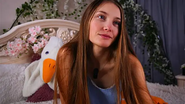 MonaEldon online show from 12/02/25, 03:19