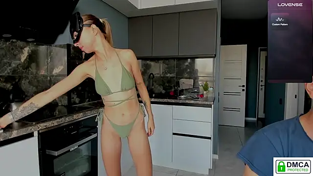 Black  bunny online show from 10/08/25, 06:15