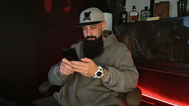 Snapshot of axxelrich_ chatting on 11/20/25, 07:09 axxelrich online show from 11/20/25, 07:09