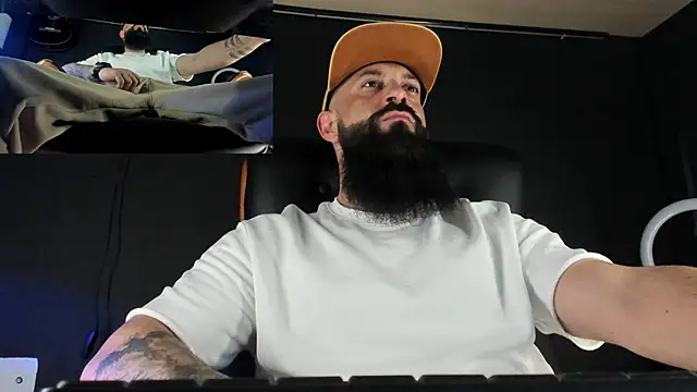 Snapshot of axxelrich_ chatting on 03/02/25, 05:23 axxelrich online show from 03/02/25, 05:23