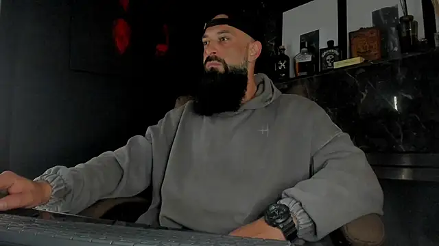 Snapshot of axxelrich_ chatting on 11/01/25, 04:30 axxelrich online show from 11/01/25, 04:30