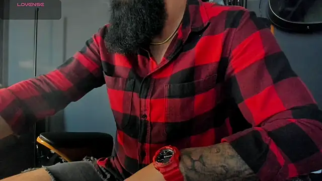 Snapshot of axxelrich_ chatting on 09/19/25, 04:49 axxelrich online show from 09/19/25, 04:49