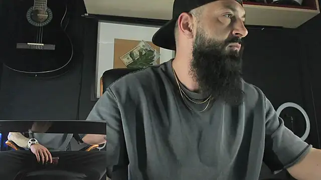 Snapshot of axxelrich_ chatting on 02/16/25, 11:16 axxelrich online show from 02/16/25, 11:16