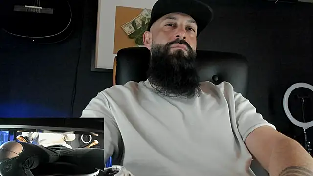 Snapshot of axxelrich_ chatting on 02/19/25, 05:27 axxelrich online show from 02/19/25, 05:27