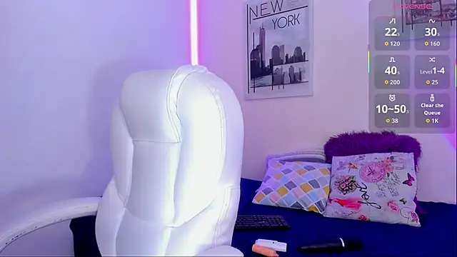 katy giil online show from 11/28/25, 07:03