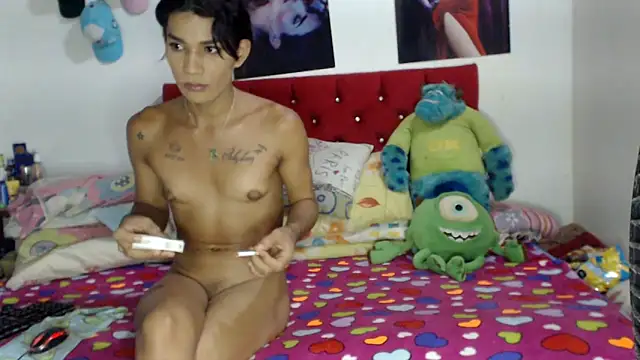 dirtycouplehot2 online show from 12/01/25, 12:50