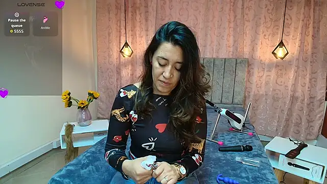 VioletaScott  online show from 11/01/25, 01:27