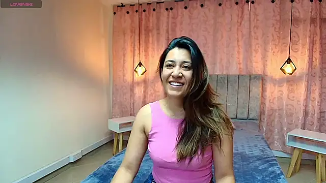 VioletaScott  online show from 10/06/25, 01:12