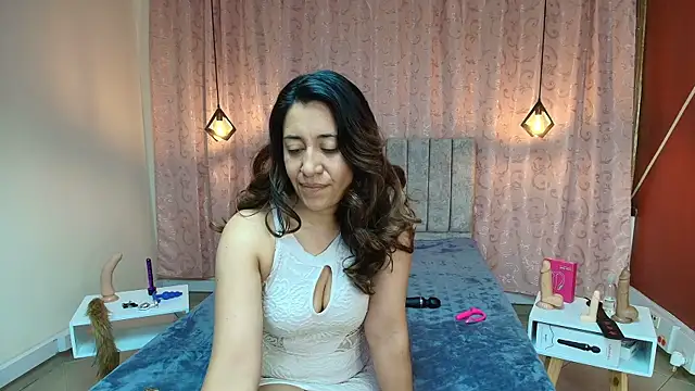 VioletaScott  online show from 11/15/25, 12:09