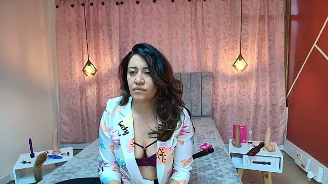 VioletaScott  online show from 11/12/25, 01:15