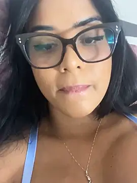Snapshot of Laisabrazil chatting on 09/19/25, 03:43 Laisabrazil online show from 09/19/25, 03:43