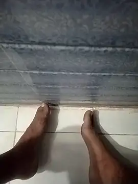 Snapshot of kunalmishra2003 chatting on 11/25/25, 12:55 kunalmishra2003 online show from 11/25/25, 12:55