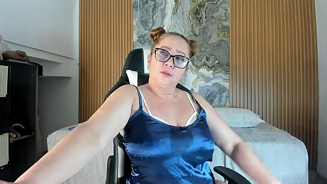 Danna topless online show from 11/16/25, 11:59