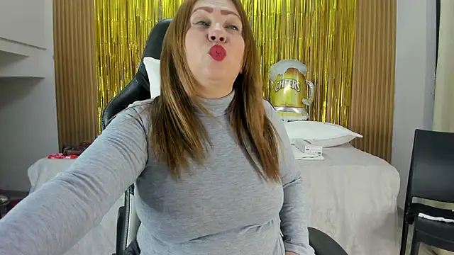 Danna topless online show from 10/20/25, 12:06