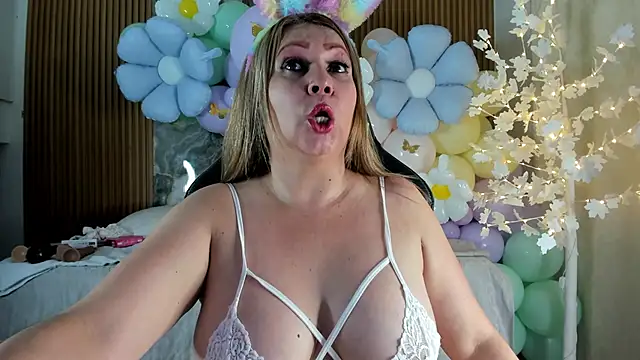 Danna topless online show from 03/31/26, 12:07