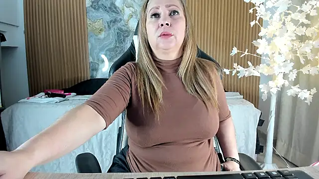 Danna topless online show from 03/24/26, 12:05