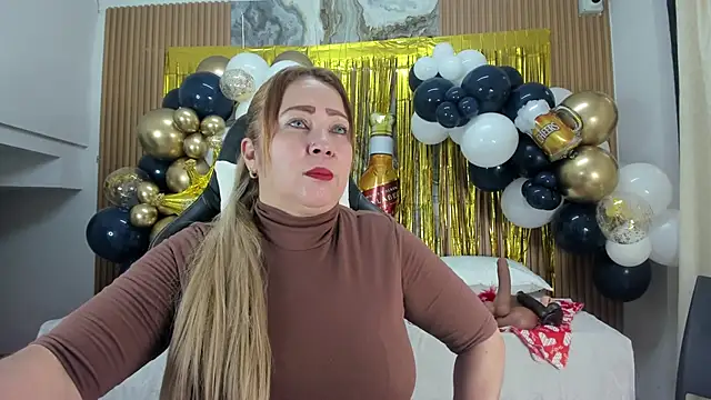 Danna topless online show from 09/19/25, 12:09