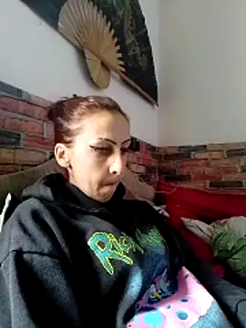 kriszy baby online show from 02/06/26, 07:48