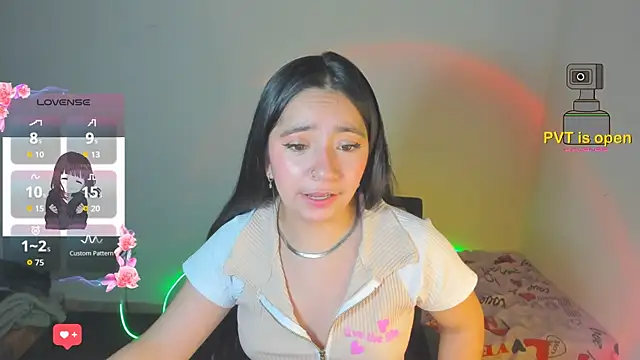 Snapshot of litle_mily_ chatting on 12/16/25, 01:54 litle mily online show from 12/16/25, 01:54