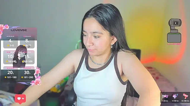 Snapshot of litle_mily_ chatting on 12/04/25, 01:48 litle mily online show from 12/04/25, 01:48