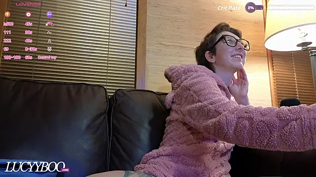 lovelylucyy online show from 01/12/26, 12:39