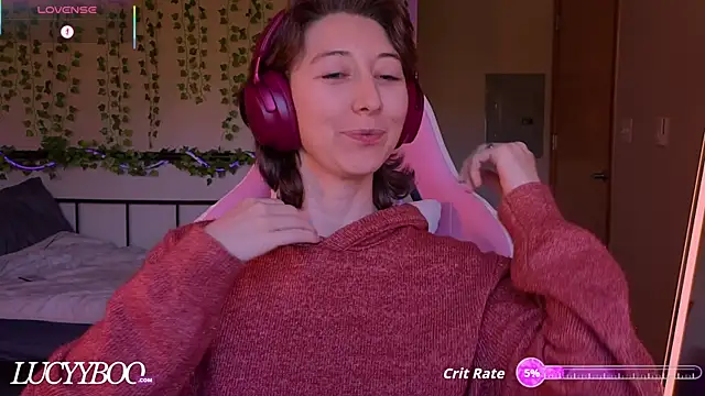 Snapshot of lovelylucyy chatting on 06/12/26, 09:23 lovelylucyy online show from 06/12/26, 09:23