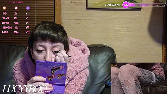 lovelylucyy online show from 12/15/25, 12:16