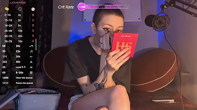 lovelylucyy online show from 02/07/25, 03:01