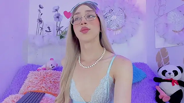 Ariadna Evangeline online show from 11/28/25, 05:51