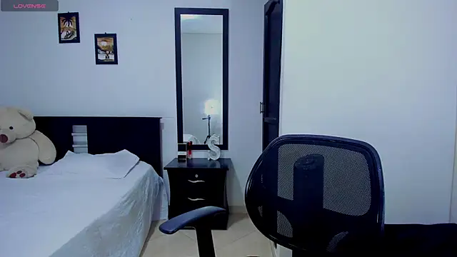 IsaSixty9 online show from 12/05/25, 09:34