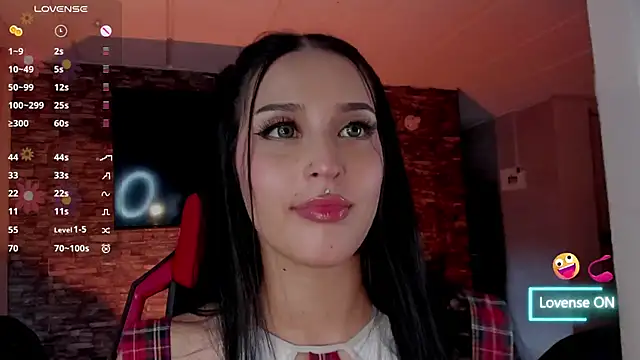 Charlotte greys online show from 04/20/26, 10:22