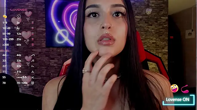 Charlotte greys online show from 12/17/25, 09:42