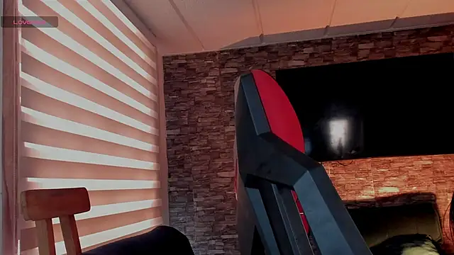 Charlotte greys online show from 11/28/25, 08:53