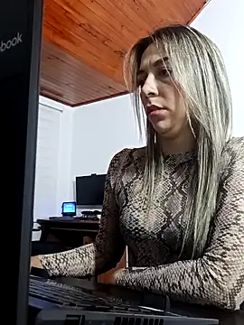 rachellboom online show from 12/02/25, 11:39