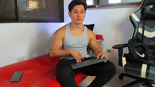 julian wallace online show from 04/01/26, 03:42