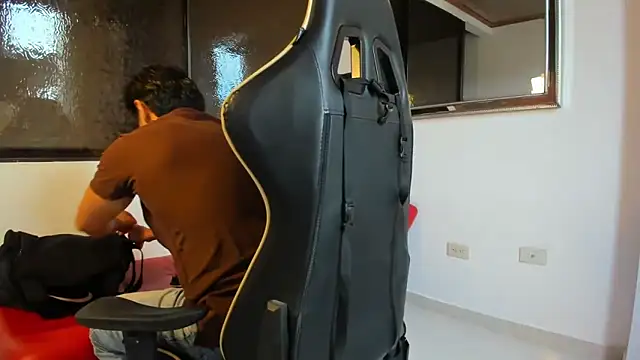 julian wallace online show from 03/18/26, 08:21