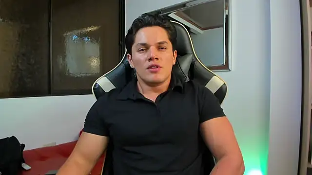 Snapshot of julian_wallace chatting on 01/31/26, 07:12 julian wallace online show from 01/31/26, 07:12