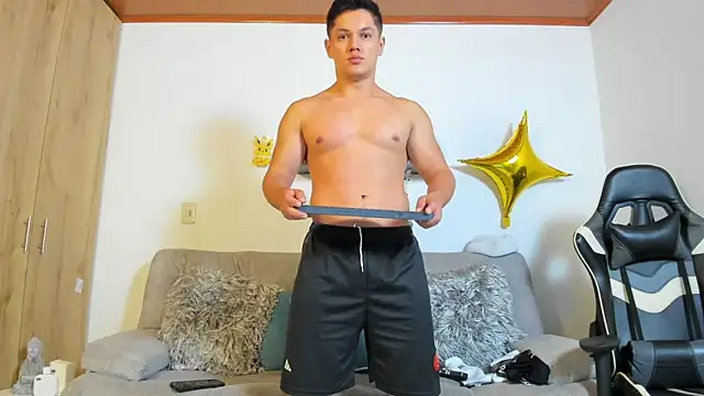 Snapshot of julian_wallace chatting on 09/17/25, 01:46 julian wallace online show from 09/17/25, 01:46