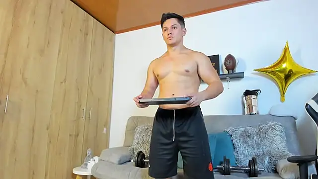 Snapshot of julian_wallace chatting on 10/09/25, 05:02 julian wallace online show from 10/09/25, 05:02