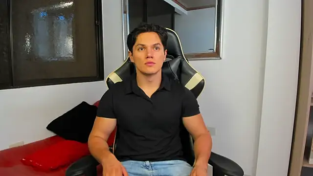 Snapshot of julian_wallace chatting on 02/09/26, 08:51 julian wallace online show from 02/09/26, 08:51