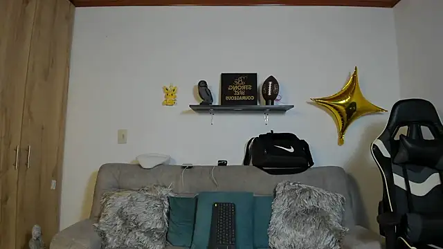 Snapshot of julian_wallace chatting on 01/09/26, 09:44 julian wallace online show from 01/09/26, 09:44