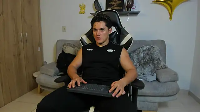 Snapshot of julian_wallace chatting on 01/18/26, 11:08 julian wallace online show from 01/18/26, 11:08