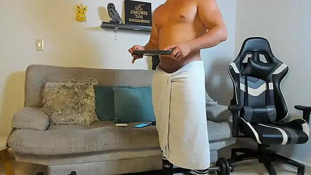 Snapshot of julian_wallace chatting on 12/01/25, 08:42 julian wallace online show from 12/01/25, 08:42