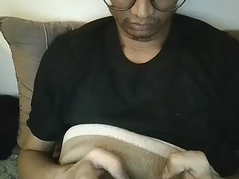 Snapshot of darshan_guj chatting on 12/18/25, 02:43 darshan guj online show from 12/18/25, 02:43